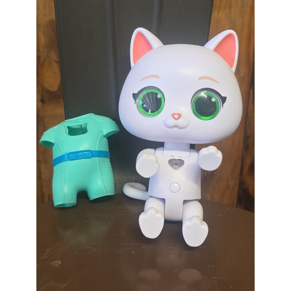 Just Play Disney Junior SuperKitties Cat-Tastic Transforming Bitsy...